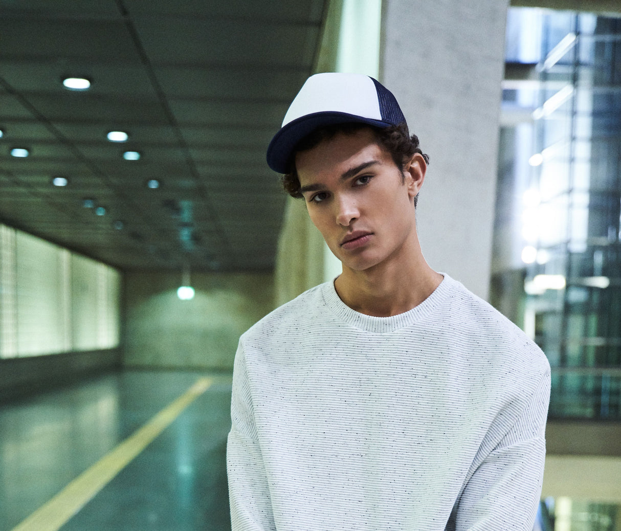 FLEXFIT Foam Trucker Cap Curved Visor