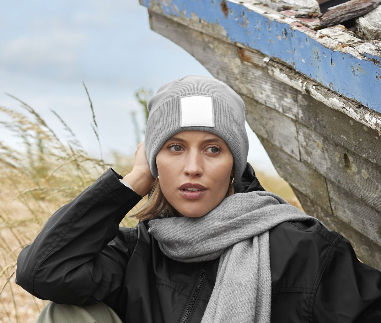 BEECHFIELD APPLIQUÉ PATCH BEANIE