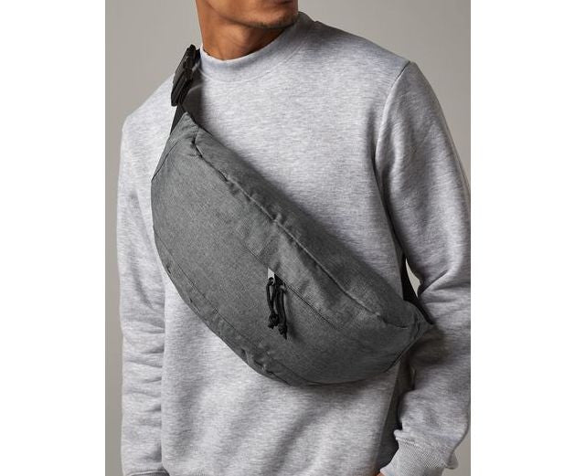 OVERSIZED CROSS BODY BAG