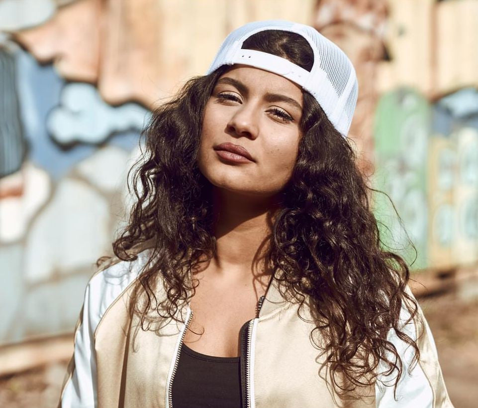 FLEXFIT CLASSIC TRUCKER 2-TONE