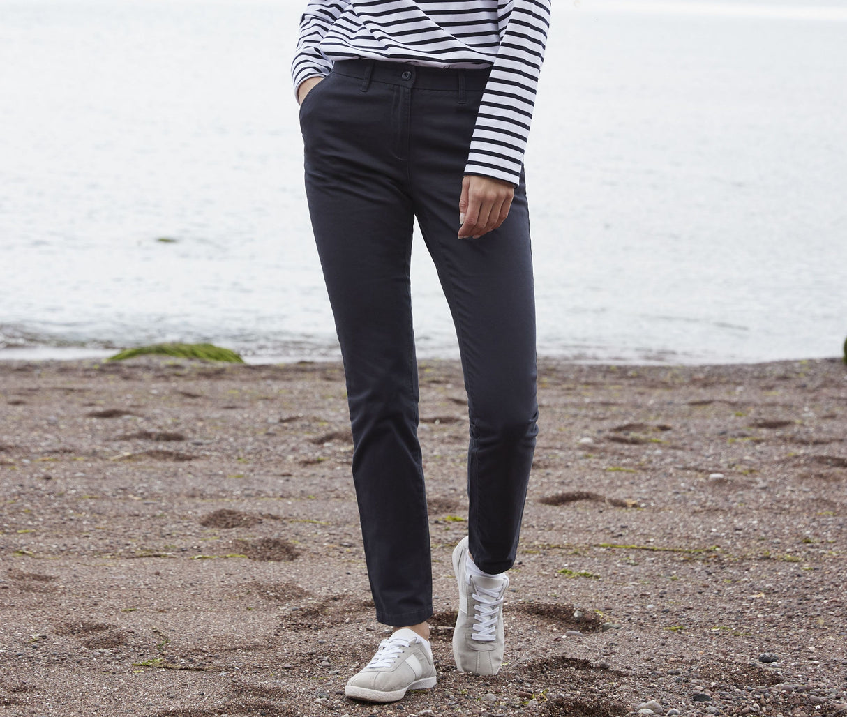 LADIES' LIGHTWEIGHT CHINO