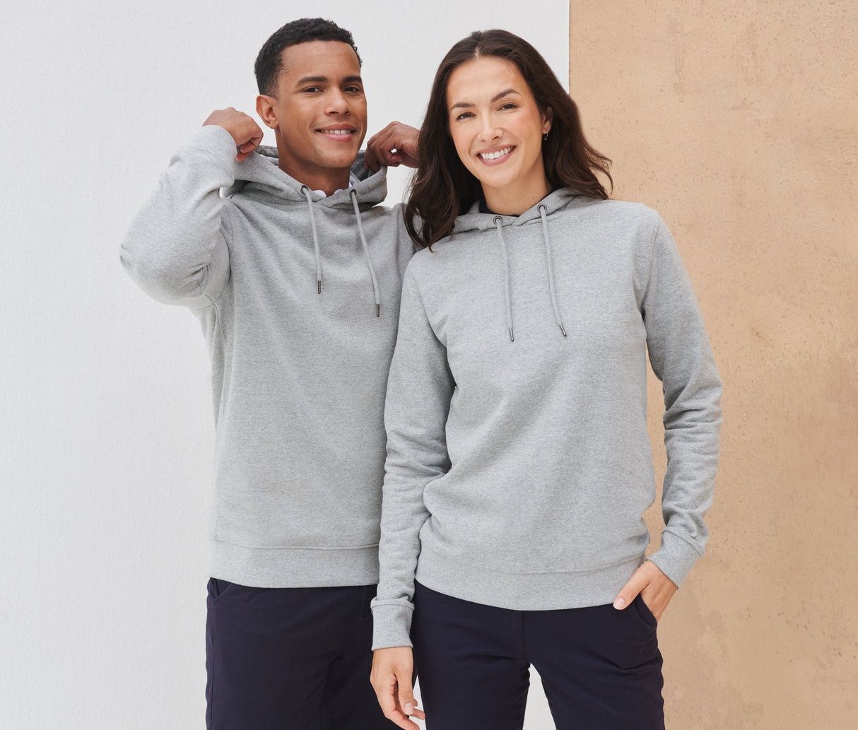 HENBURY UNISEX SUSTAINABLE HOODIE