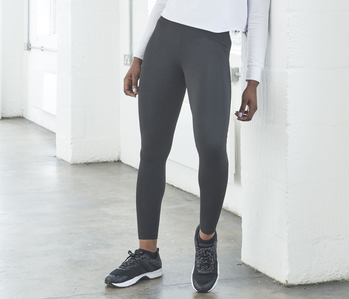 JUST COOL WOMEN'S COOL ATHLETIC PANTS