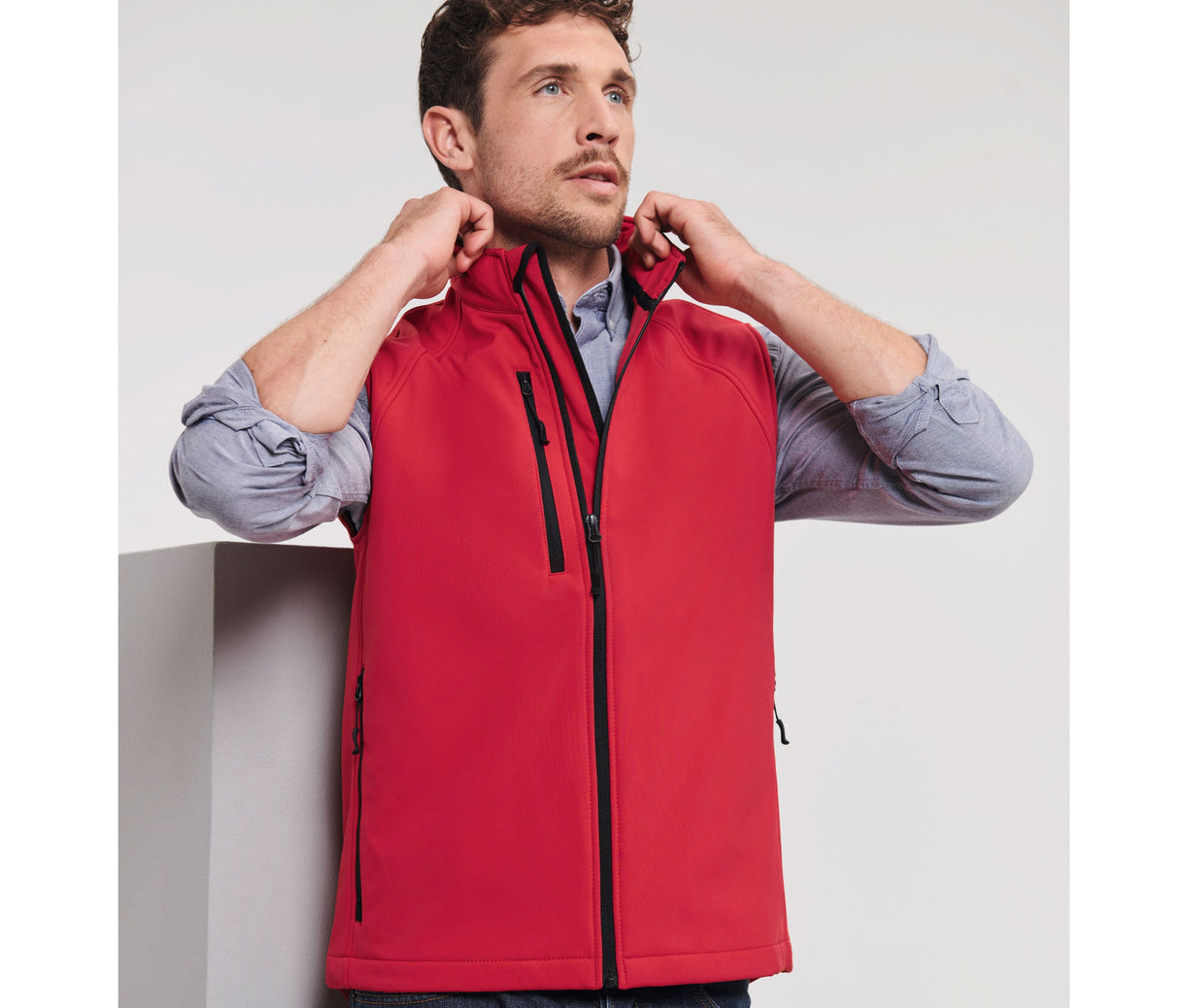 RUSSELL MEN'S SOFTSHELL GILET