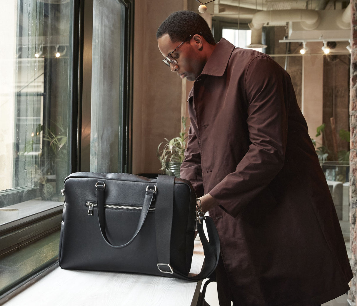 QUADRA TAILORED LUXE PU BRIEFCASE