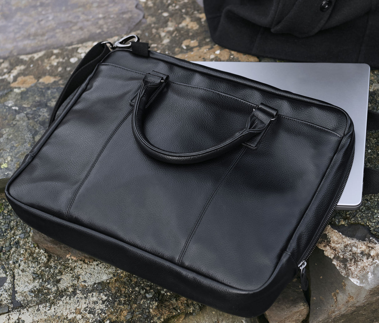 QUADRA NUHIDE® SLIMLINE LAPTOP BRIEF