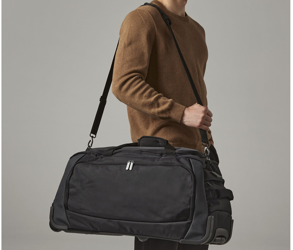 QUADRA TUNGSTEN™ WHEELIE TRAVEL BAG