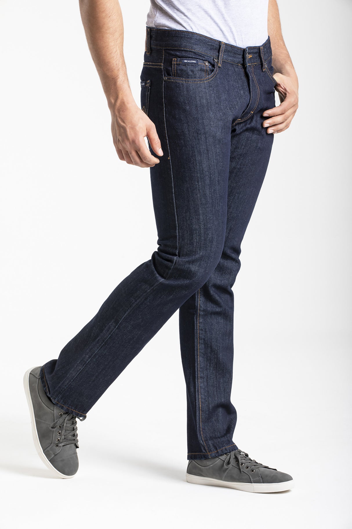 RICA LEWIS MEN'S WASHED STRAIGHT LEG FIT JEANS