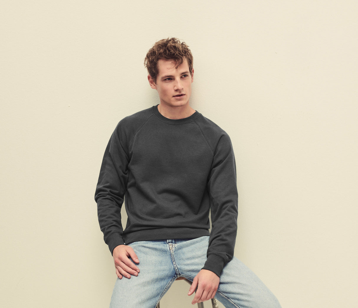 FRUIT OF THE LOOM LIGHTWEIGHT RAGLAN SWEAT