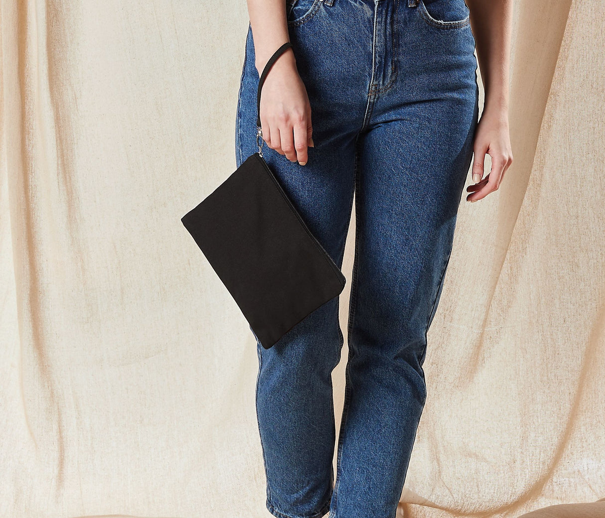 WESTFORD MILL CANVAS WRISTLET POUCH