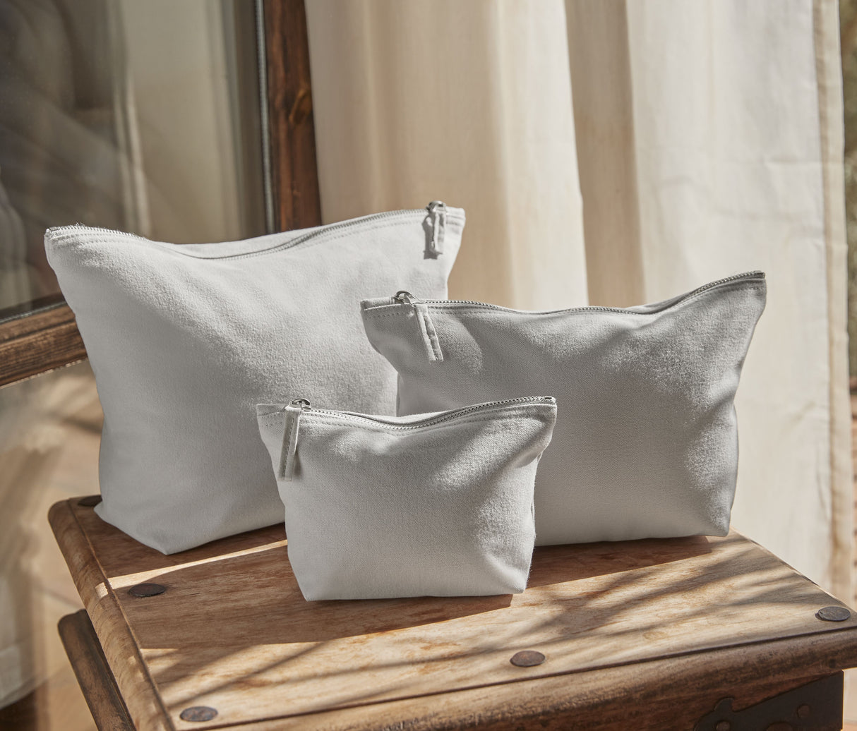 WESTFORD MILL CANVAS ACCESSORY BAG