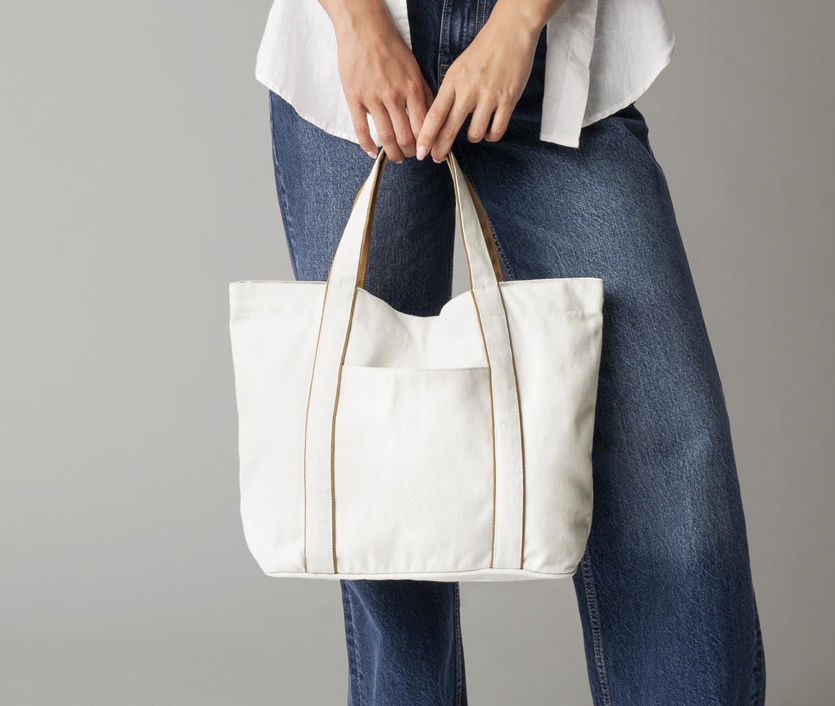Courtside Medium Tote
