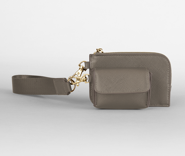 BOUTIQUE POUCH WRISTLET