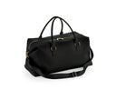 BOUTIQUE WEEKENDER