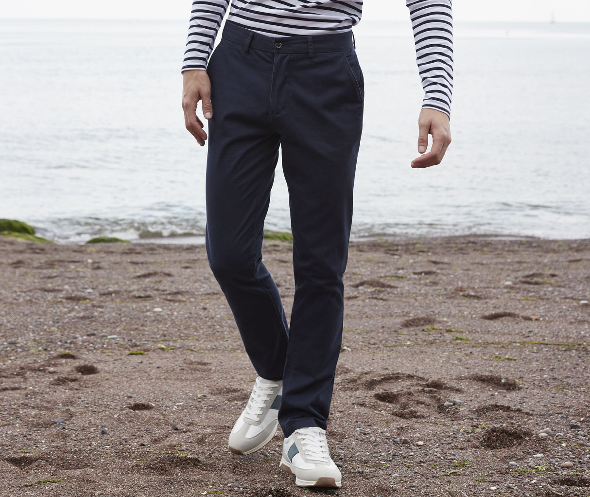 FRONT ROW MEN'S LIGHTWEIGHT CHINO