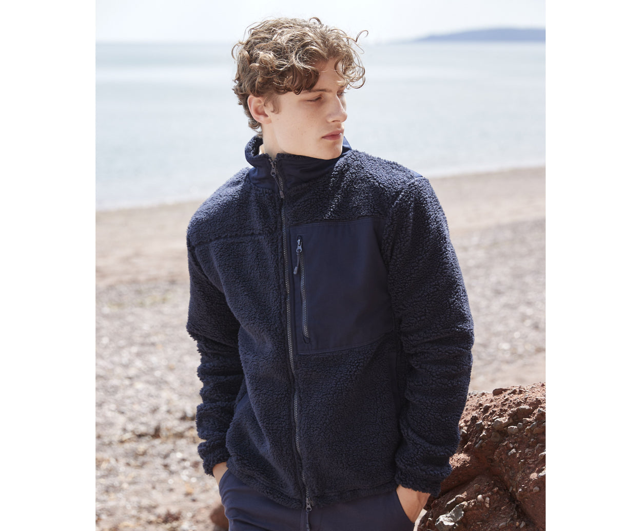 FRONT ROW RECYCLED SHERPA FLEECE