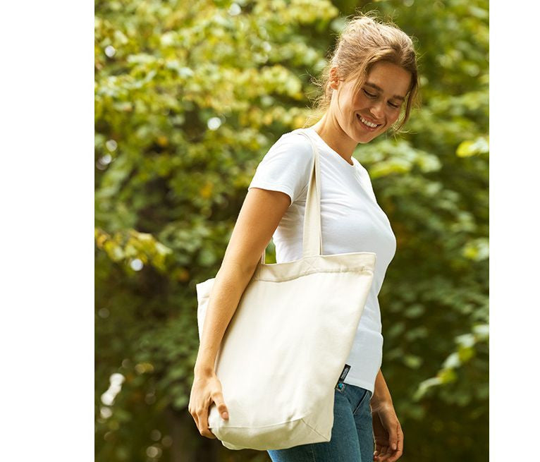 NEUTRAL SHOPPING BAG WITH ZIPPER