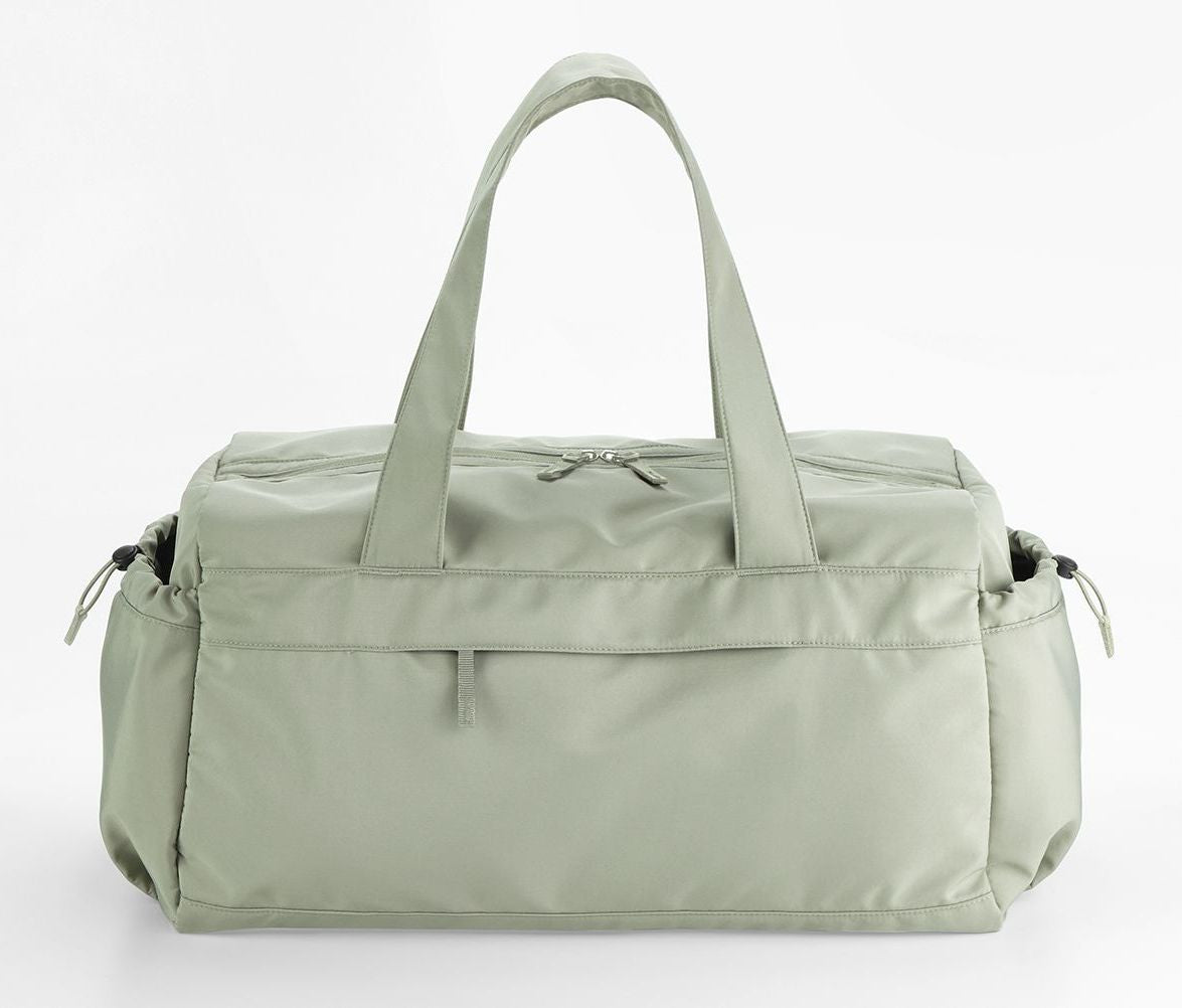 QUADRA STUDIO HOLDALL
