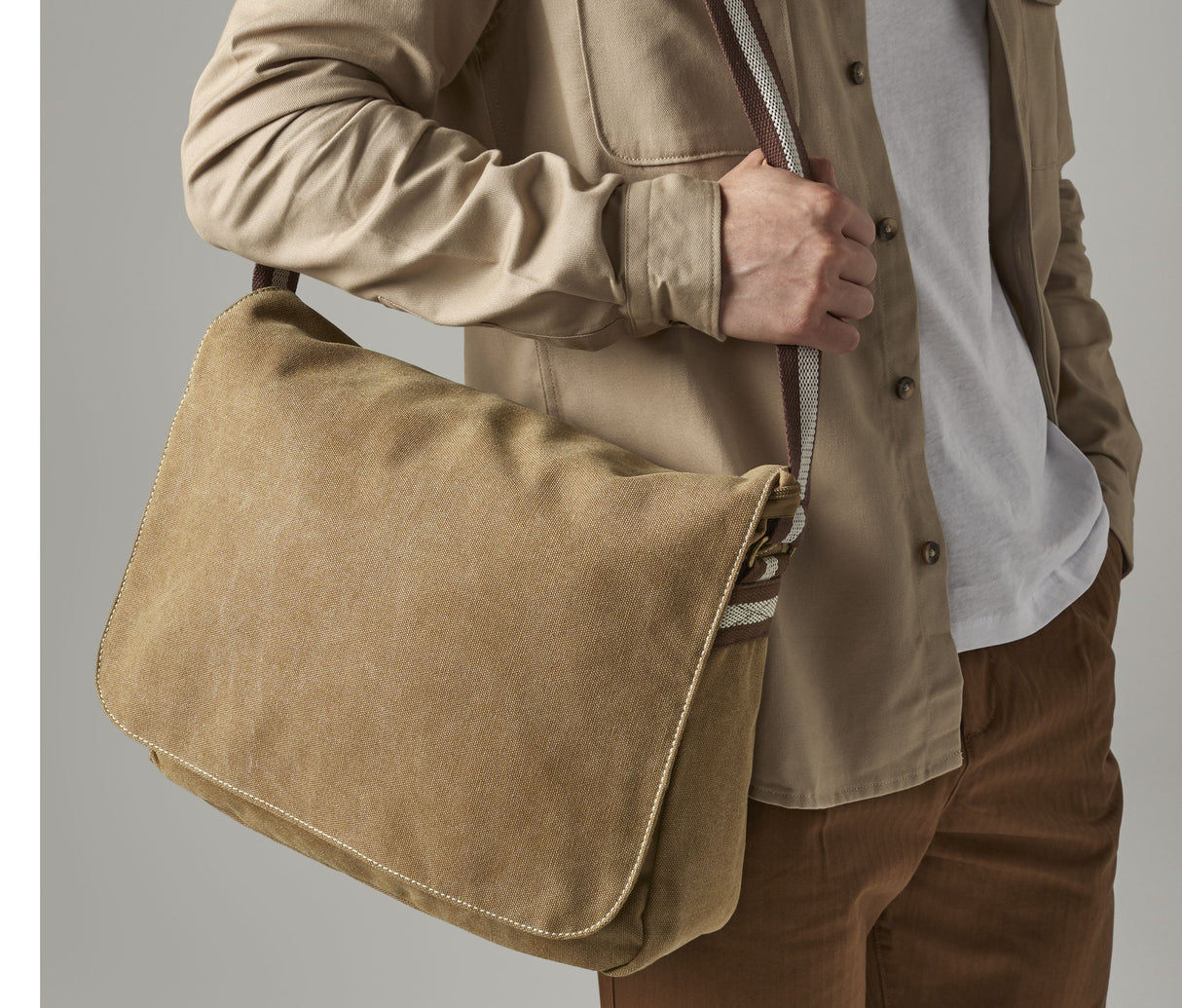 QUADRA VINTAGE CANVAS DESPATCH BAG