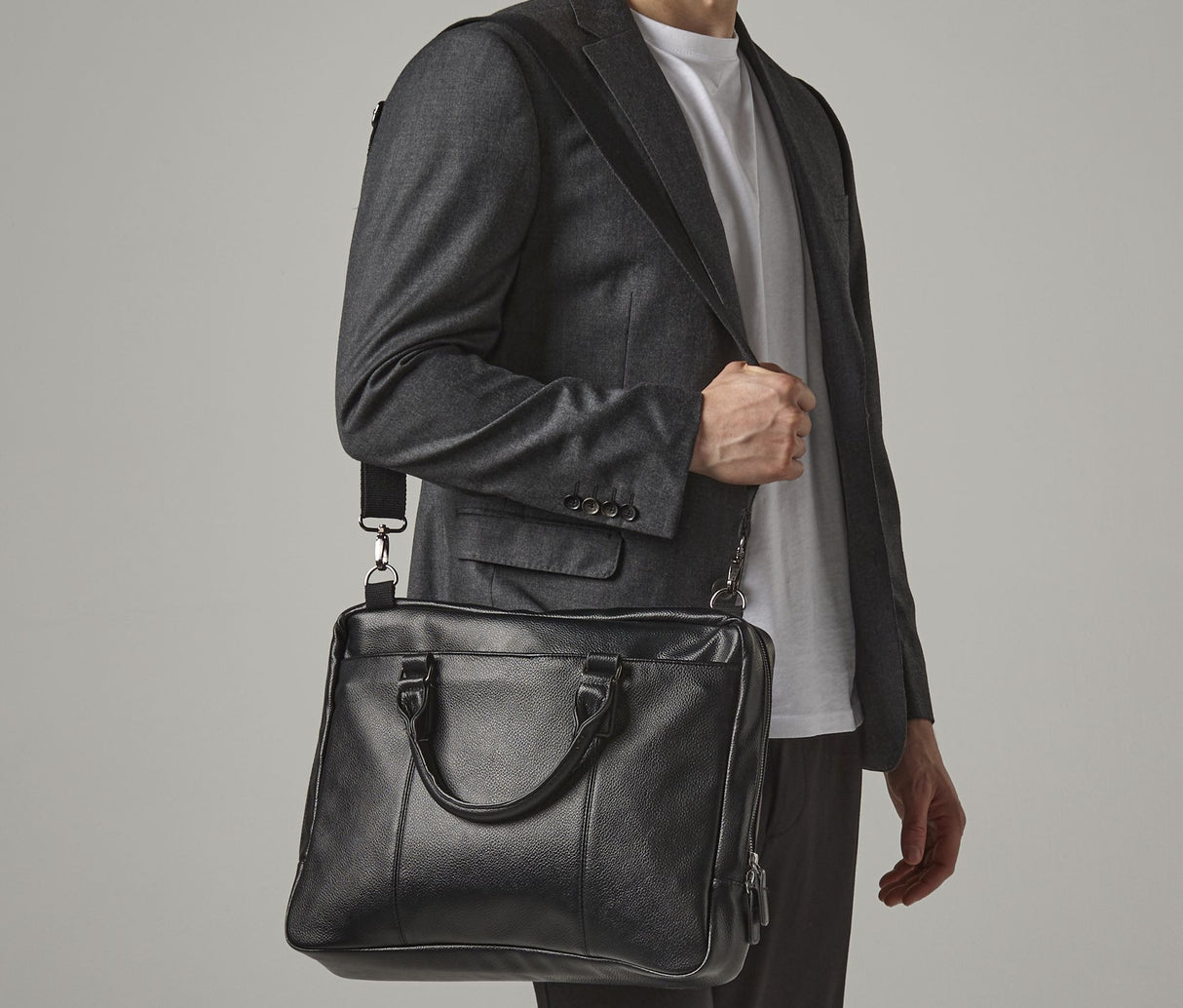 QUADRA NUHIDE® SLIMLINE LAPTOP BRIEF