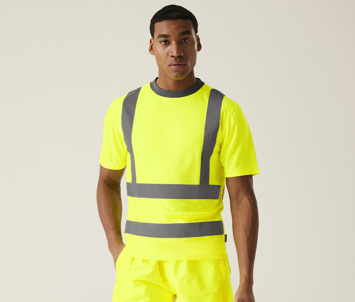 REGATTA HI-VIS PRO CONTRACT T-SHIRT